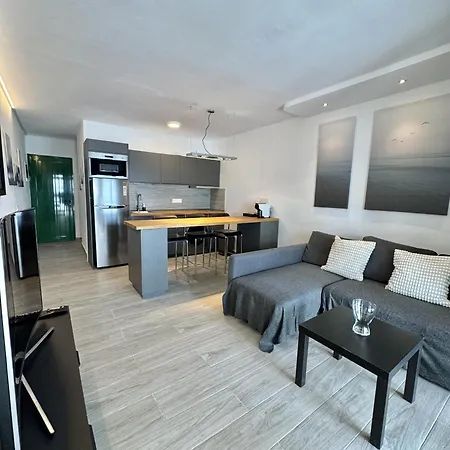 Casahost Ocean Blue Pool View Apartamento Costa Teguise