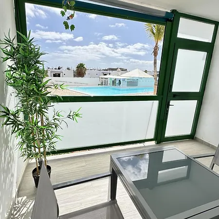 Casahost Ocean Blue Pool View Apartamento Costa Teguise