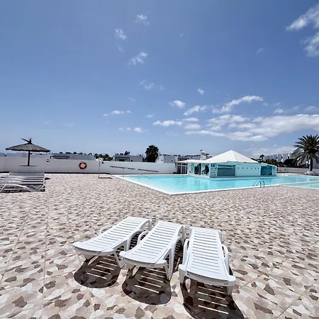 Casahost Ocean Blue Pool View